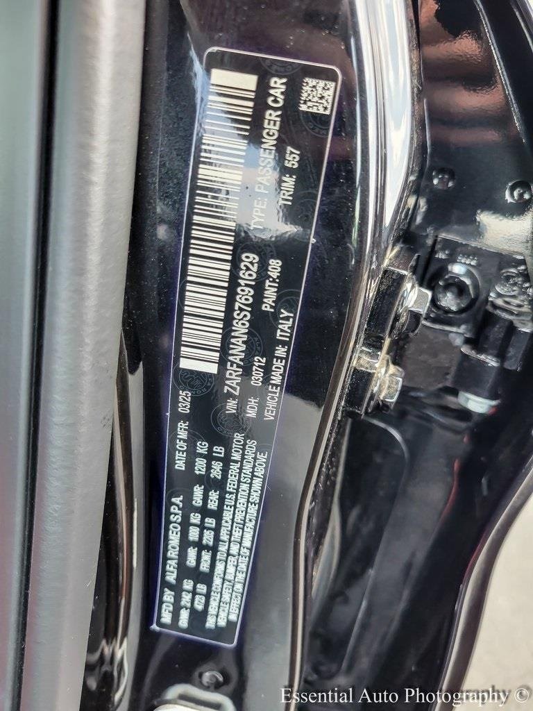 2025 ALFA ROMEO GIULIA (952) - Image 24