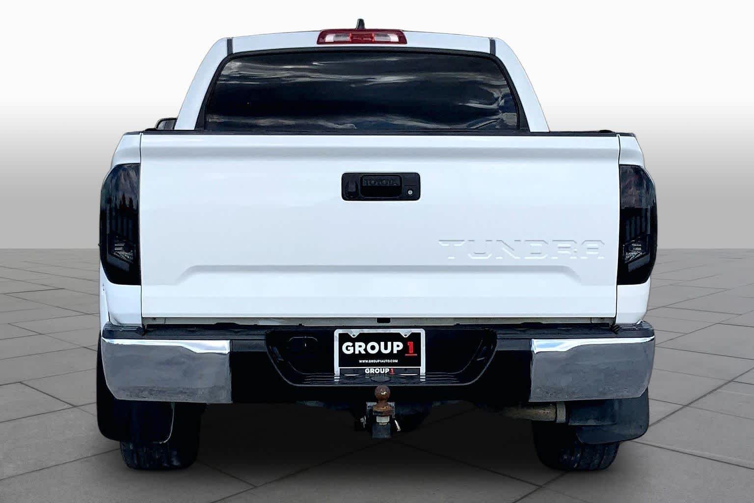 Used 2020 Super White Toyota SR5 image 5