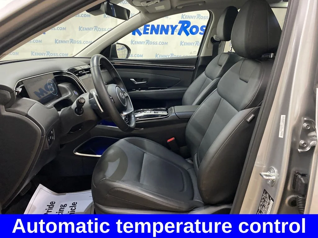 Used 2023 Silver Hyundai SEL Convenience image 8
