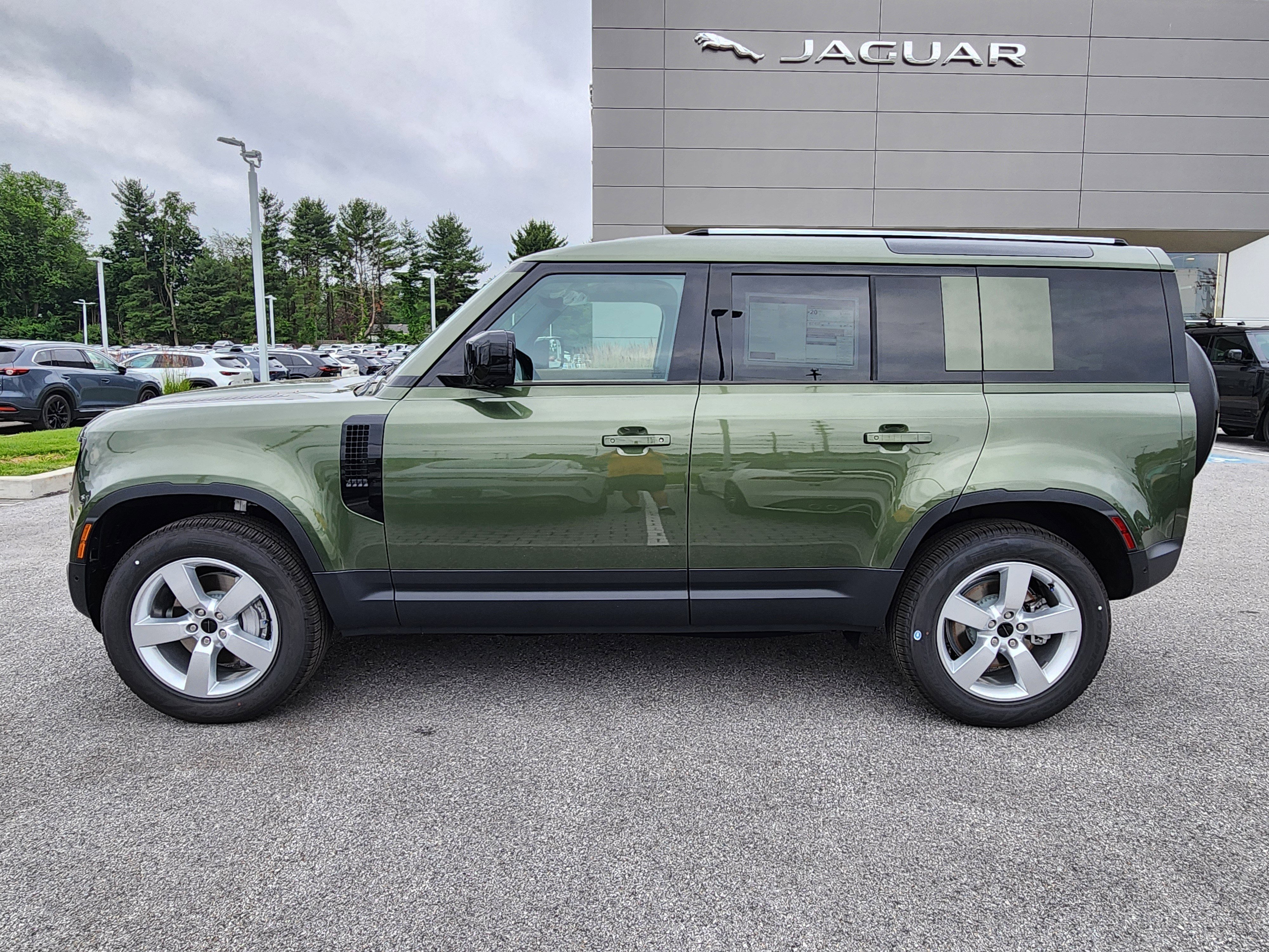 New 2026 Woolstone Green LAND ROVER S image 5