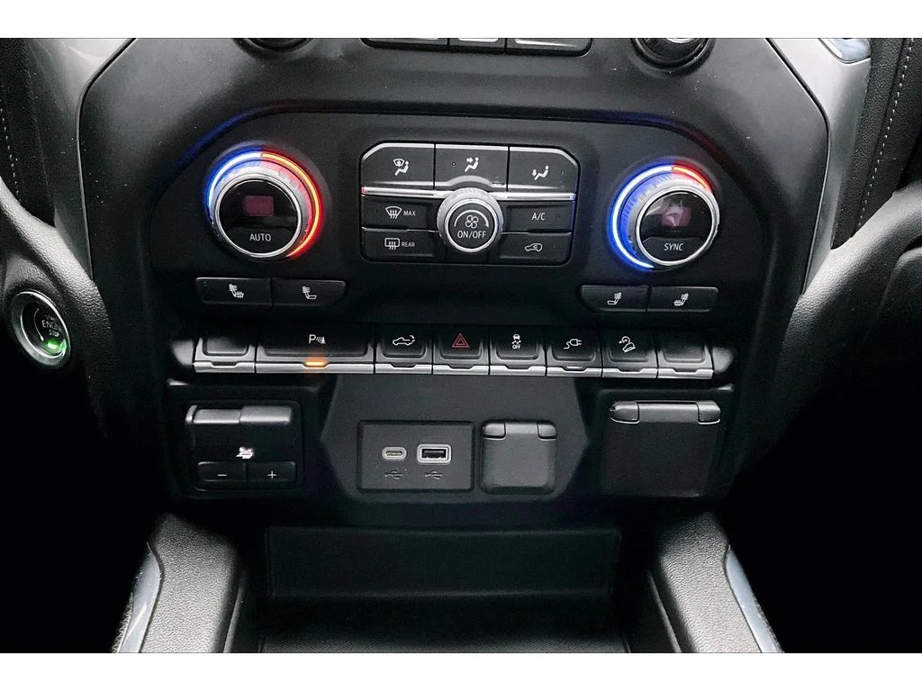 Used 2022  Chevrolet LT Trail Boss image 32