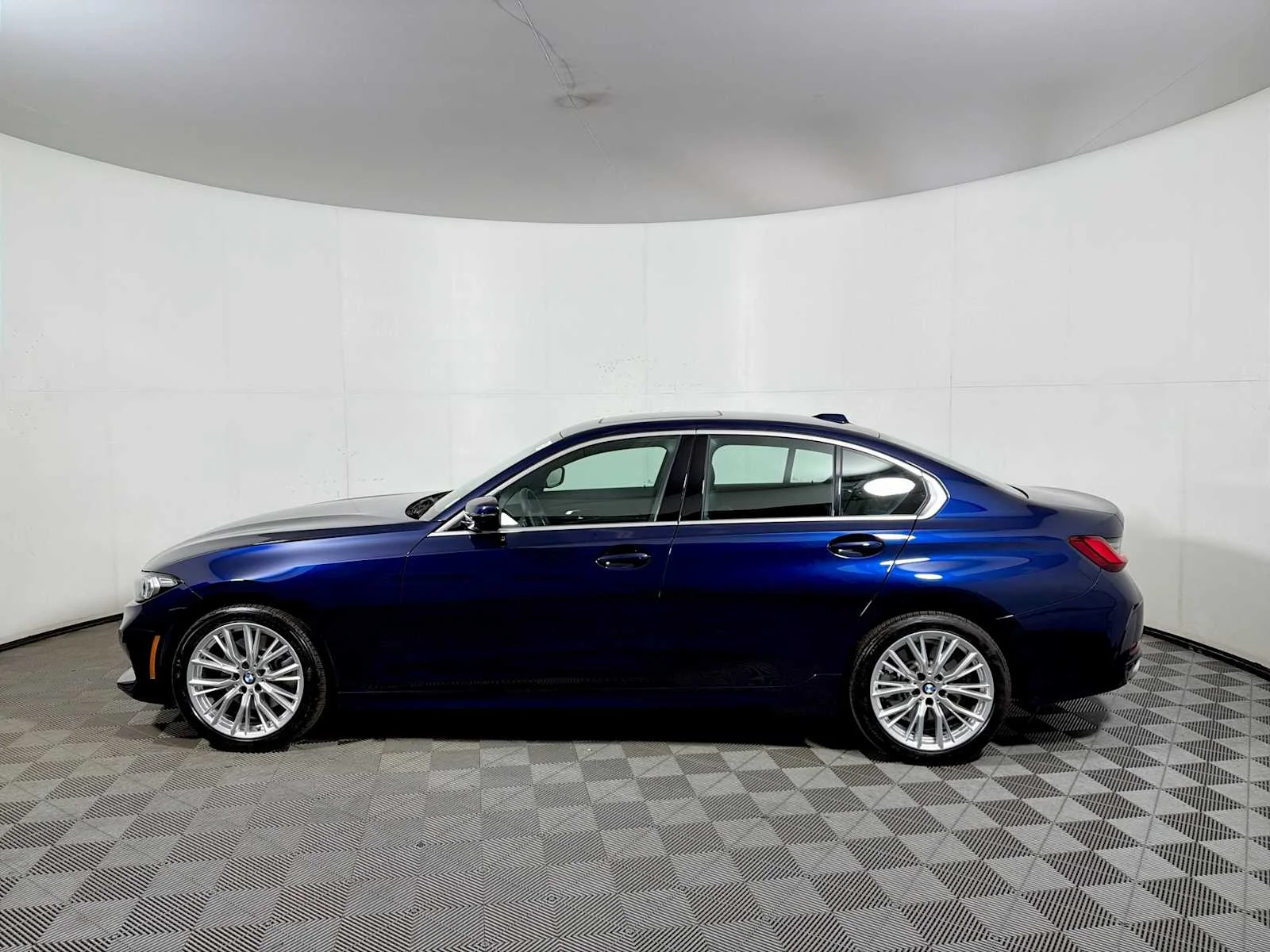 Used 2024 Tanzanite Blue II Metallic BMW 330i xDrive image 4