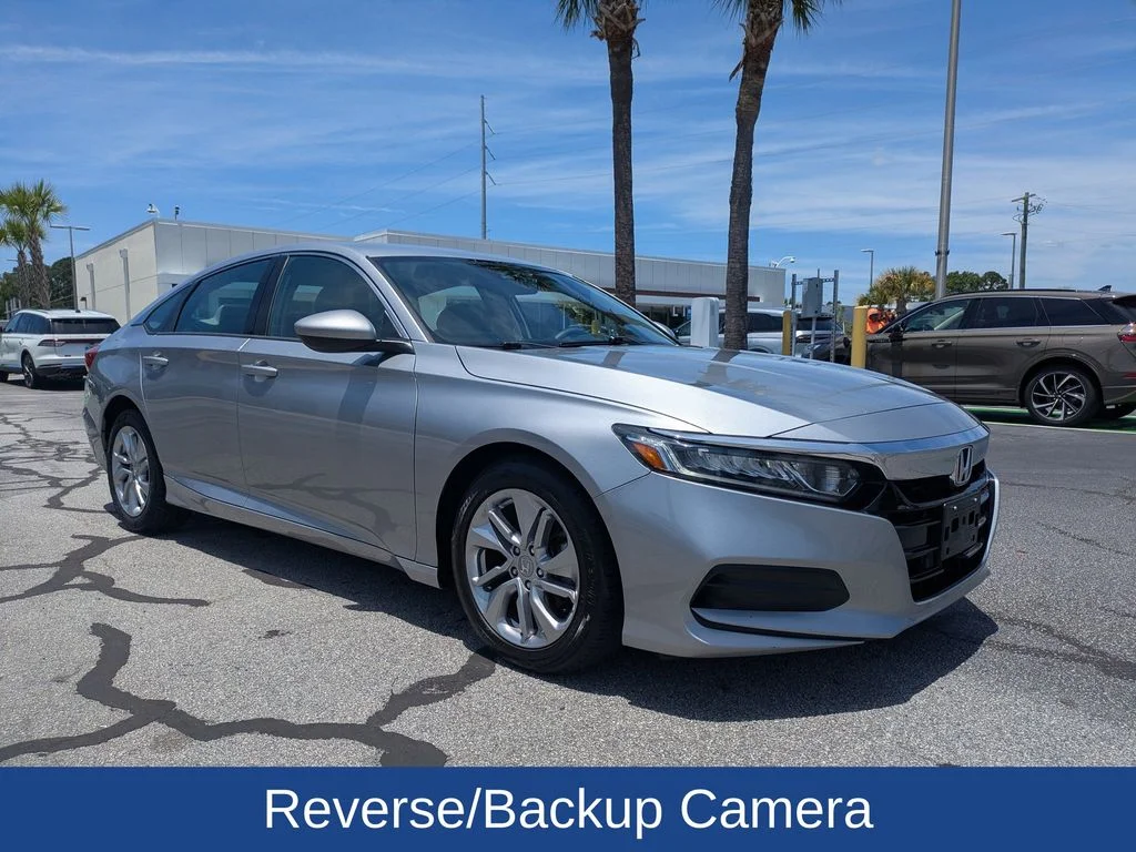 Certified Used 2019 Lunar Silver Metallic Honda LX image 2