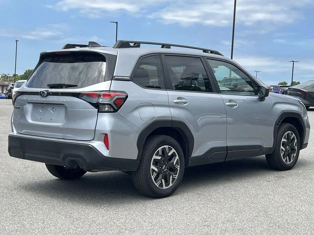 Used 2025 Silver Subaru Premium image 28