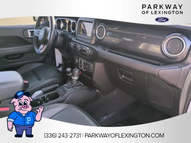 Used 2021 White Jeep Unlimited Sahara Altitude image 35