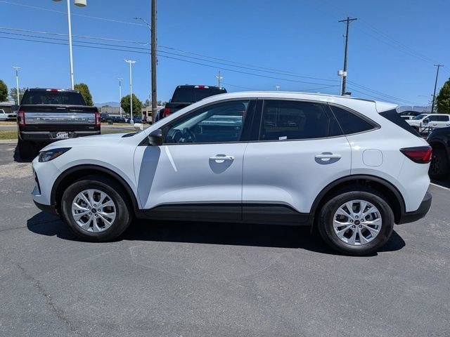 Used 2025 Oxford White Ford Active image 9