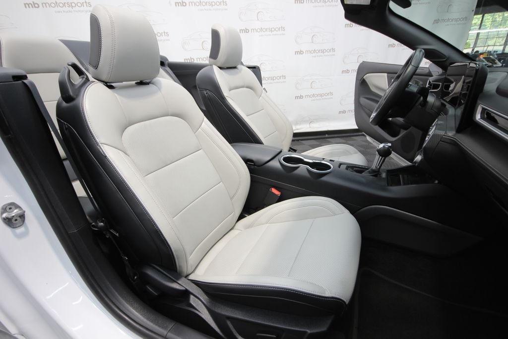 Used 2024 White Ford EcoBoost Premium image 27
