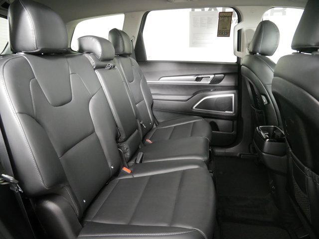 Used 2020 Everlasting Silver Kia LX image 16