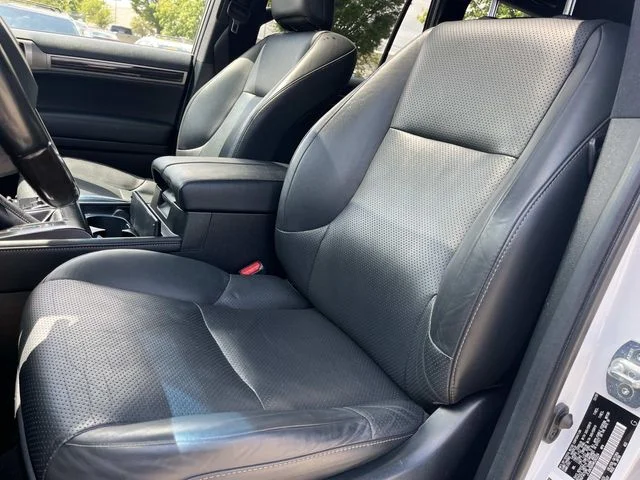 Used 2021 White Lexus 460 Luxury image 32