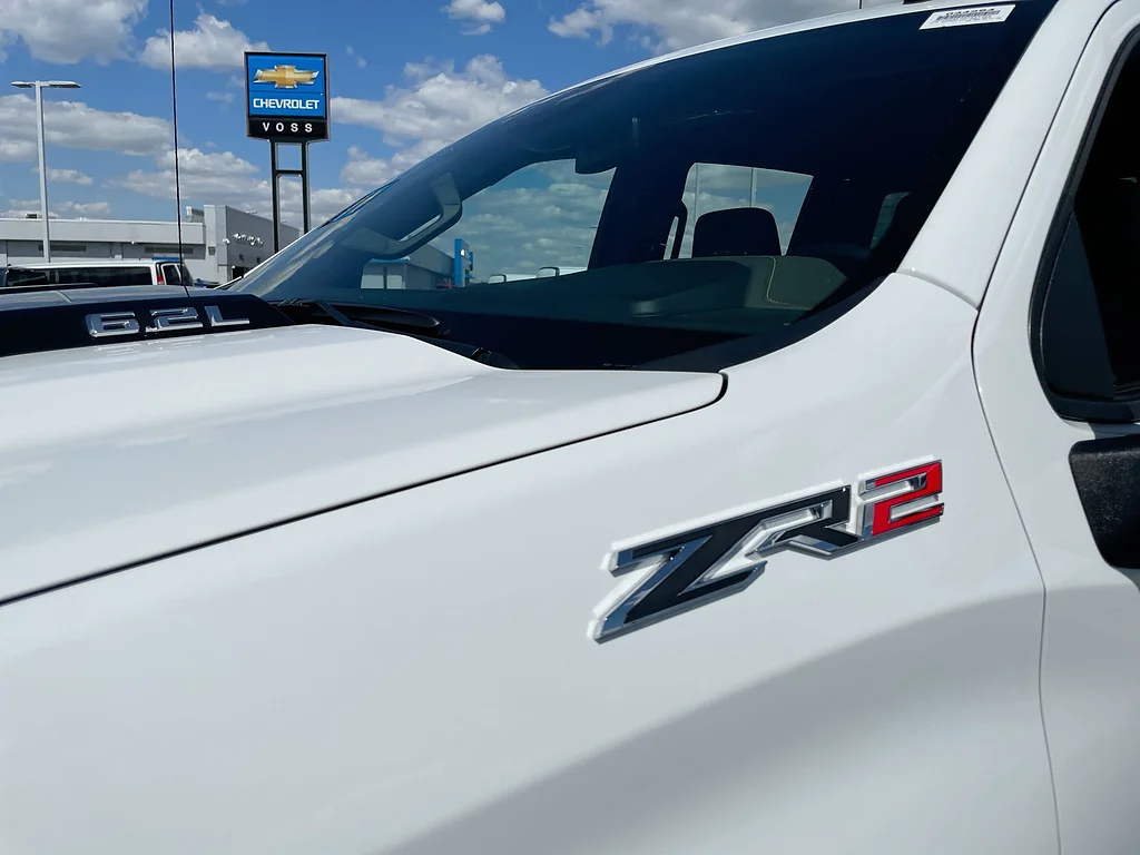 Used 2022 Summit White Chevrolet ZR2 image 33