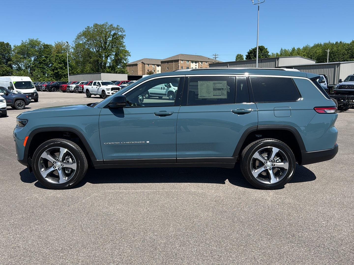 New 2026 Steel Blue Jeep Limited image 8