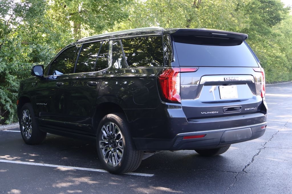 2024 GMC Yukon Denali Ultimate - Photo 8