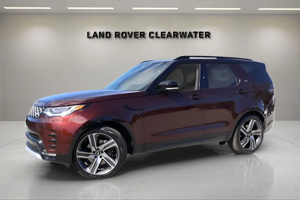New 2026 Sedona Red Land Rover  image 1