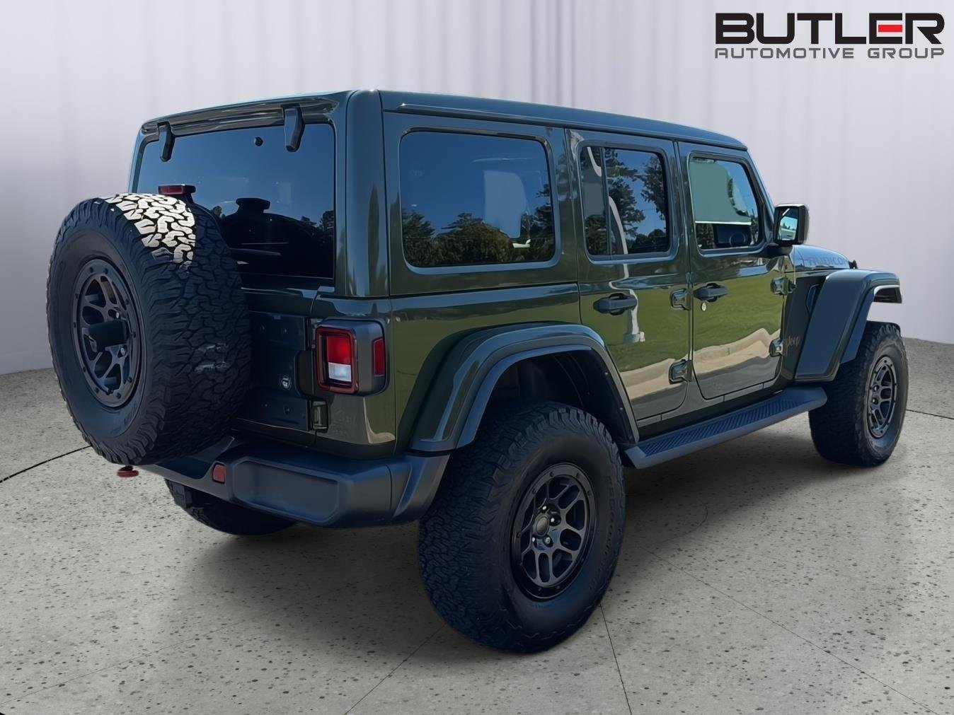 Used 2023 Sarge Green Clearcoat Jeep Rubicon image 6