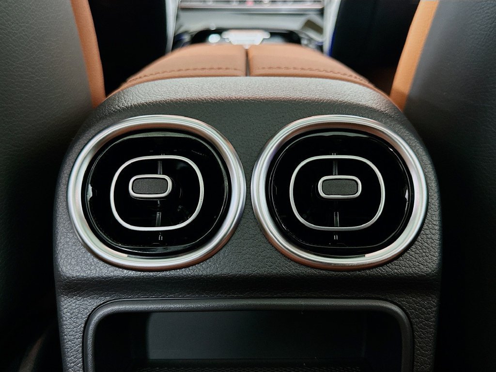 New 2026 Polar White Mercedes-Benz C 300 image 60
