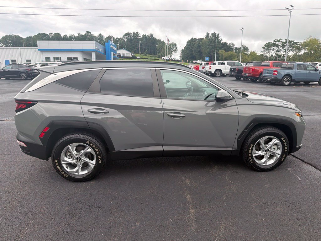 Used 2024 Gray Hyundai SEL image 11