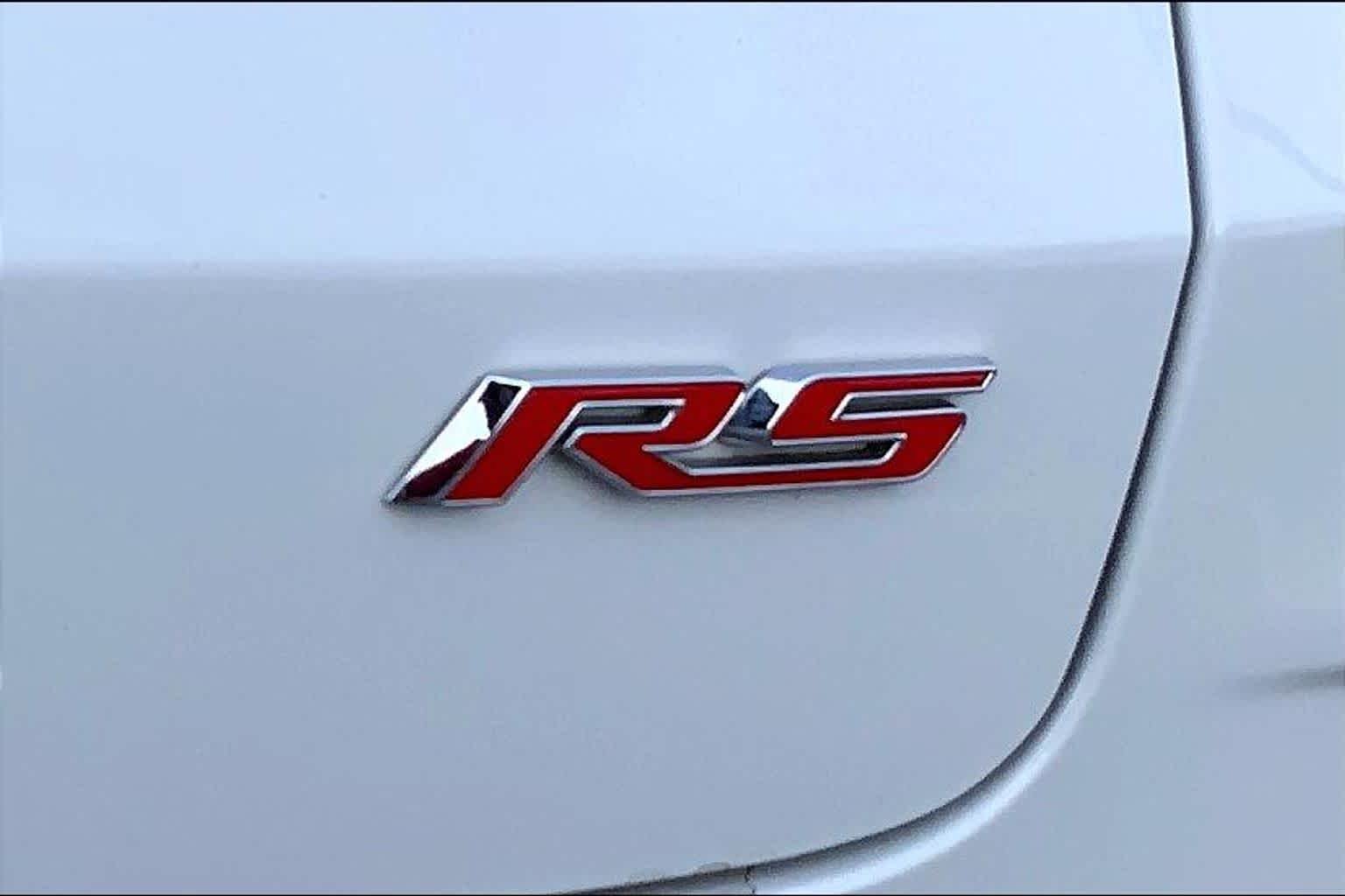 Used 2023 Summit White Chevrolet RS image 9