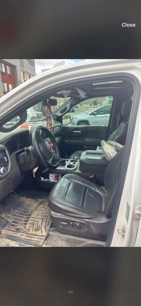 Used 2019 White GMC Denali image 2