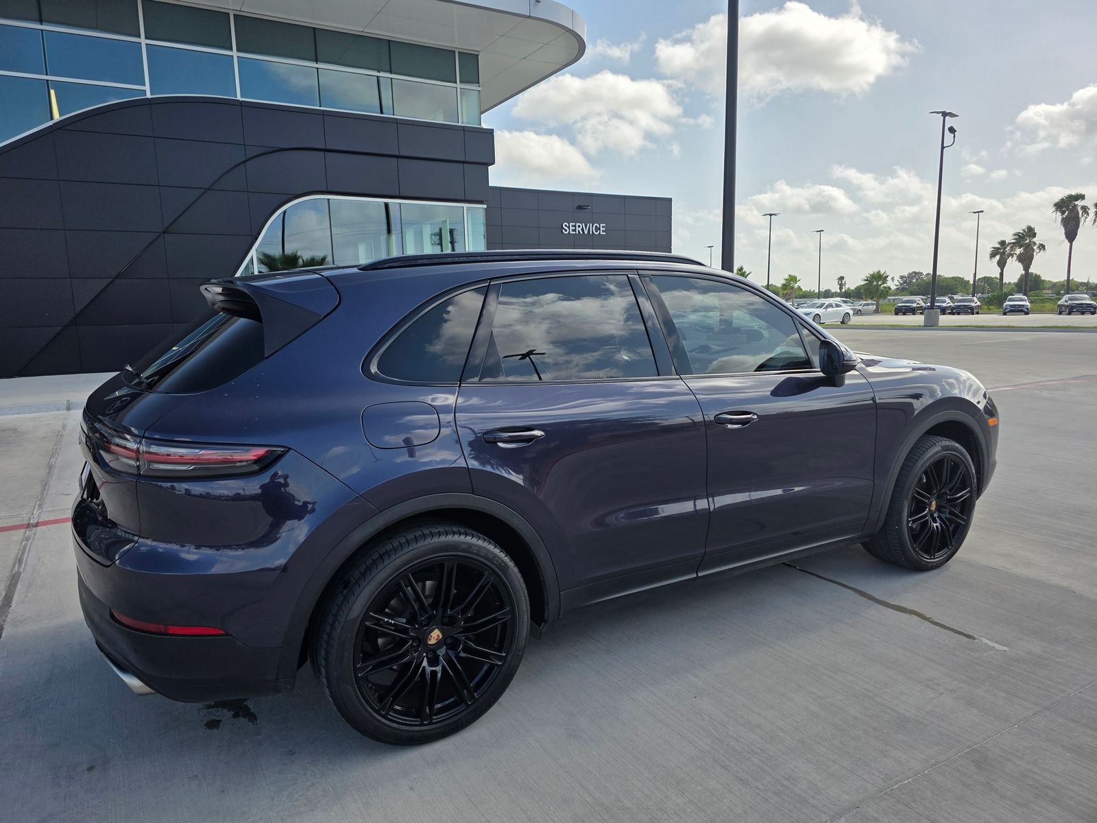 Used 2019  Porsche Base image 7