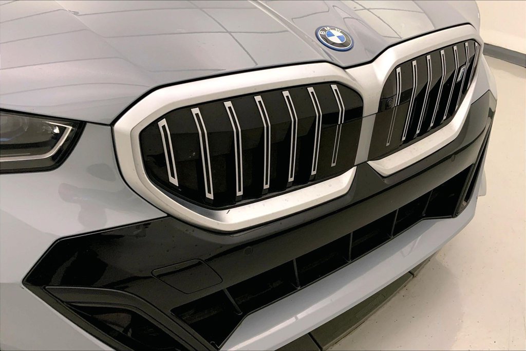 Certified Used 2025 Gray Metallic BMW xDrive40 image 28