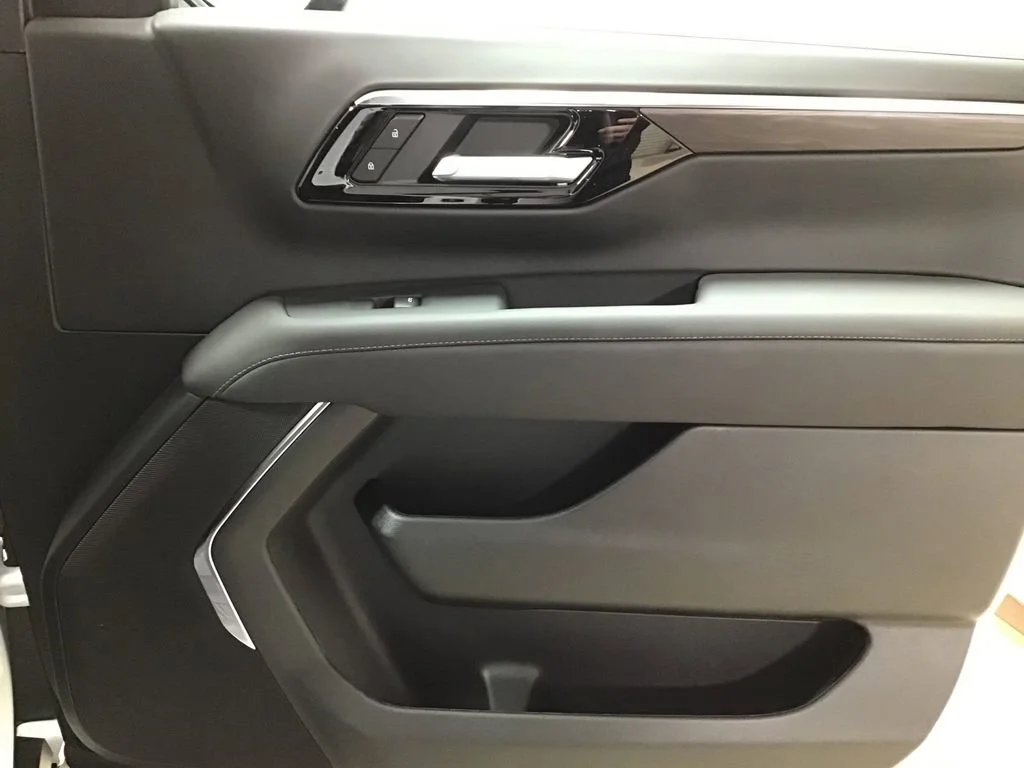 2026 Chevrolet Tahoe LS - Photo 7