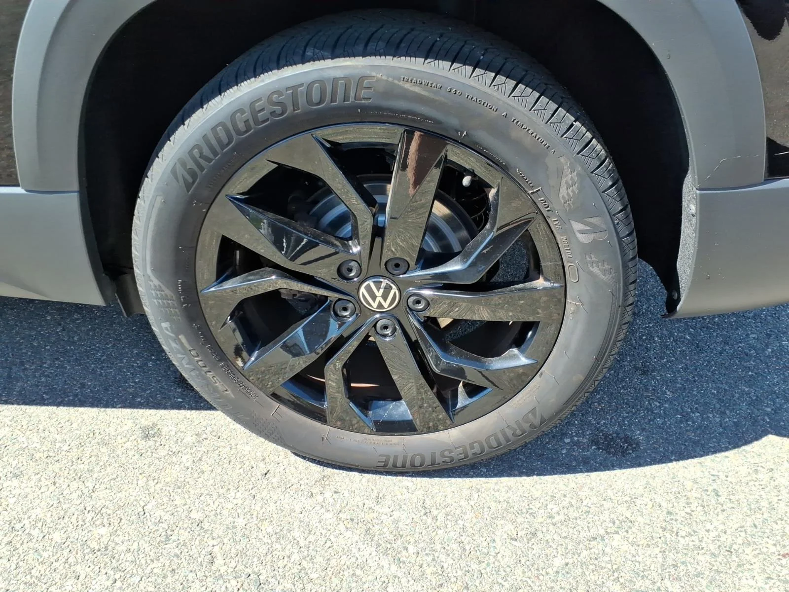 Certified Used 2023 Deep Black Pearl Volkswagen SE image 9