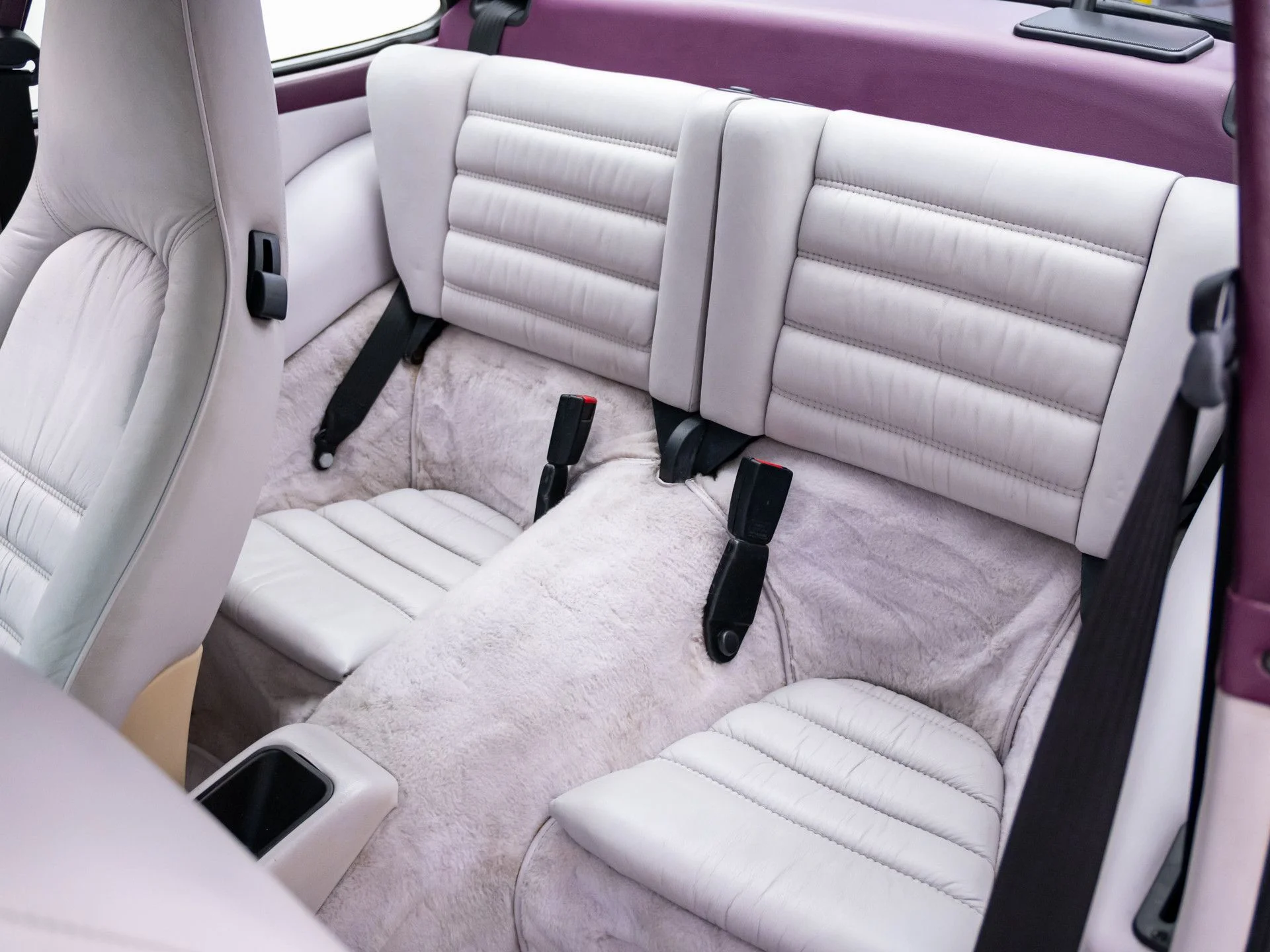 Used 1991  Porsche Carrera image 17