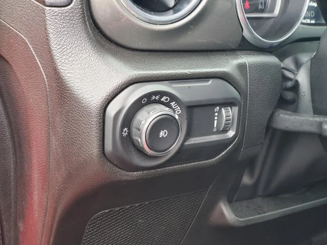 2023 Jeep Wrangler 4-Door Sahara - Photo 8