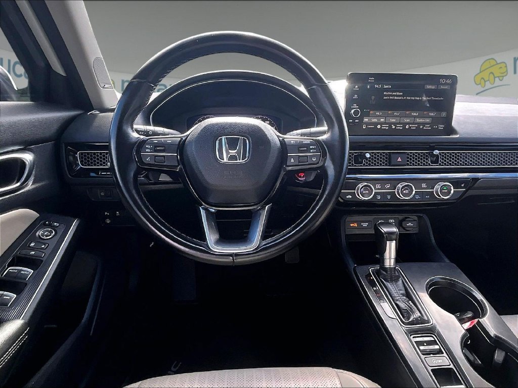 Used 2022 White Honda Touring image 17