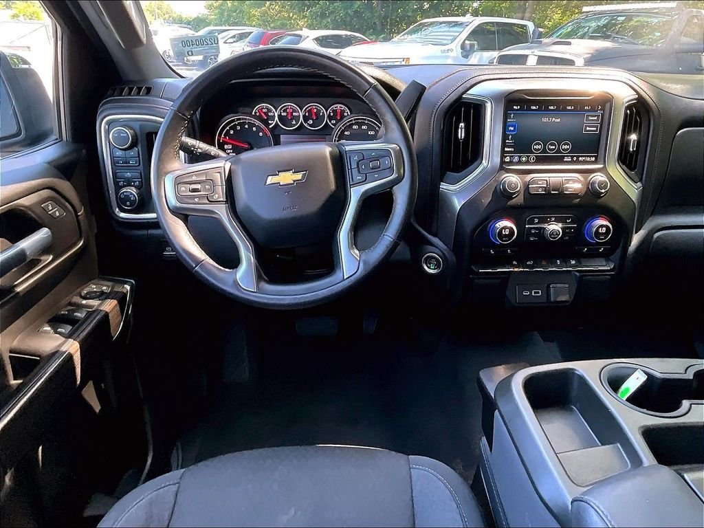 Used 2022 Gray Chevrolet LT image 16