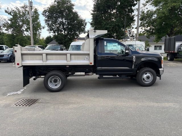 New 2026 Agate Black Metallic Ford XL image 8