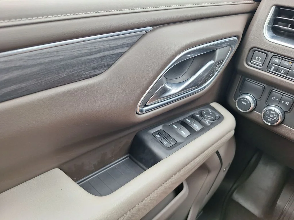 Used 2023 Blue GMC SLT image 18