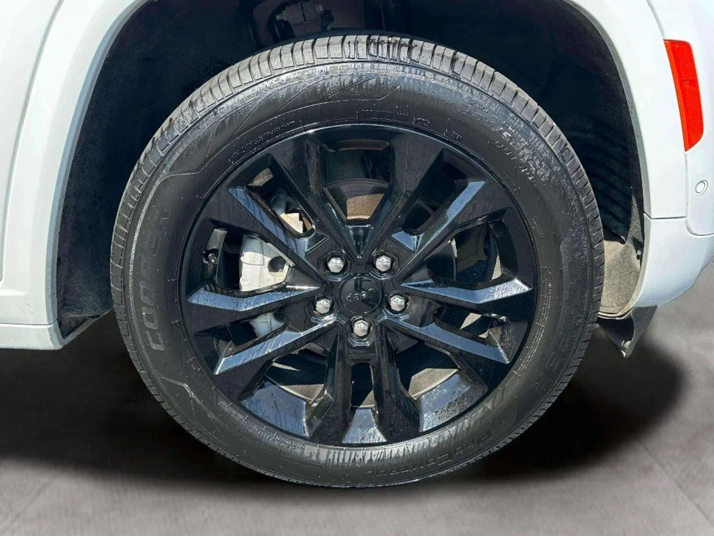2023 Jeep Grand Cherokee Overland - Photo 10