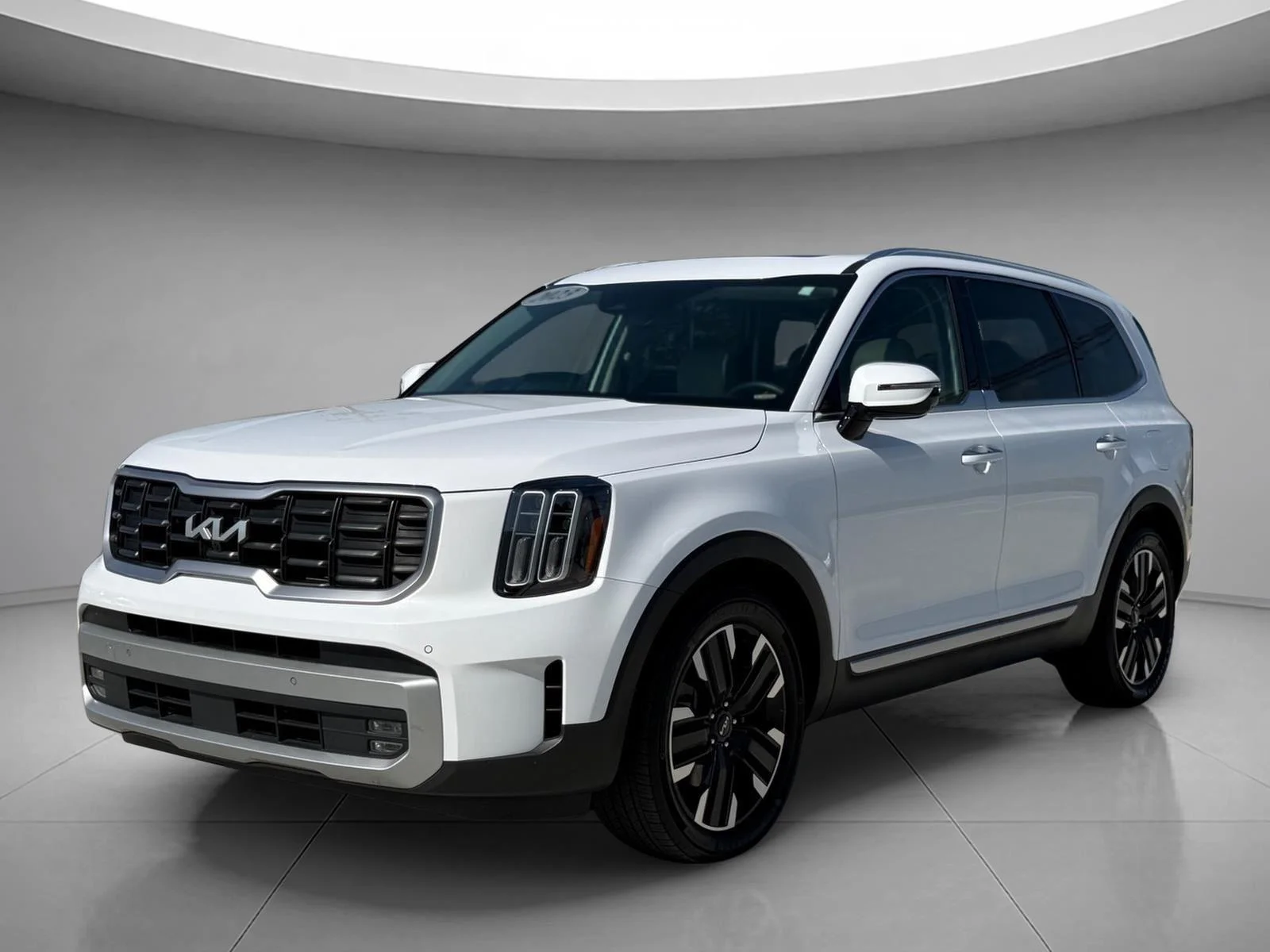 Used 2023 Glacial White Pearl Kia SX image 1
