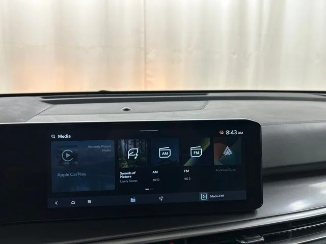 Used 2025  Kia EX image 15