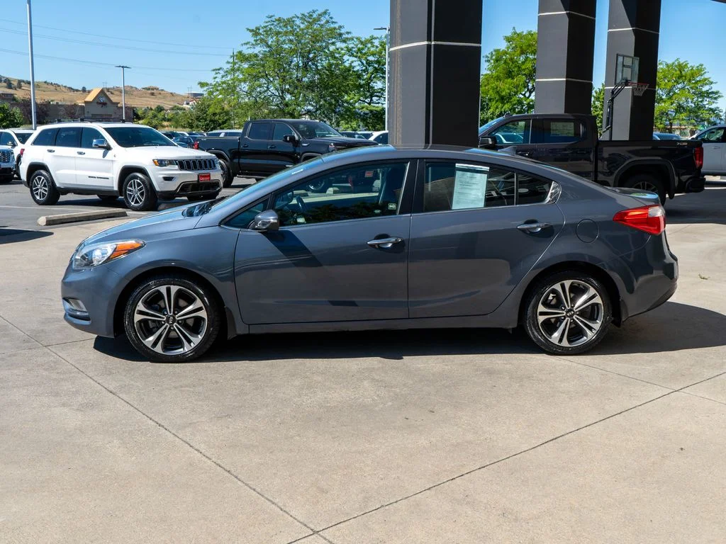 Used 2014 Blue Kia EX image 4