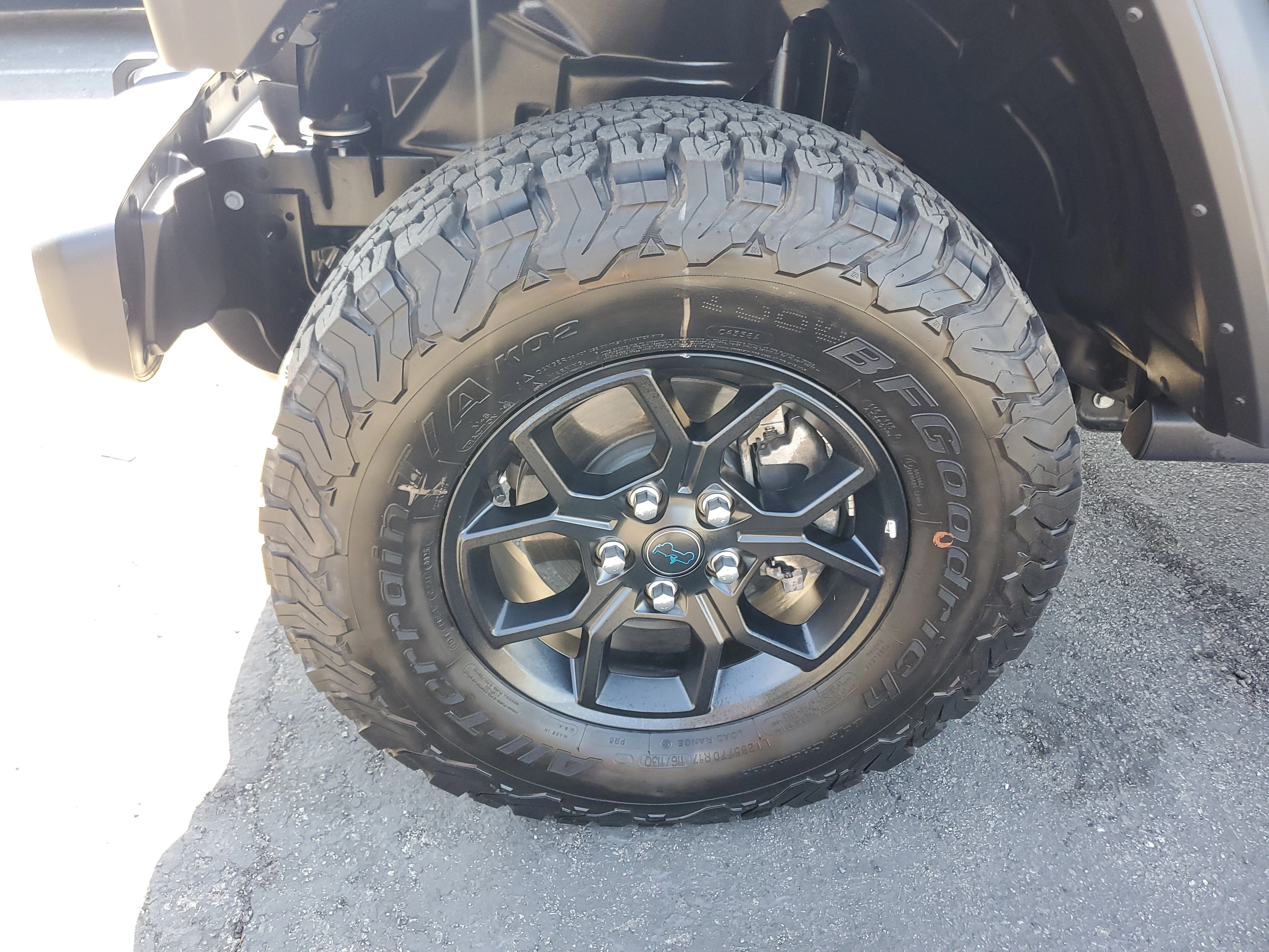 Certified Used 2025 Gray Jeep Willys 4xe image 9
