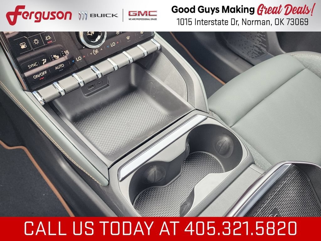2027 GMC Terrain AT4 - Photo 33