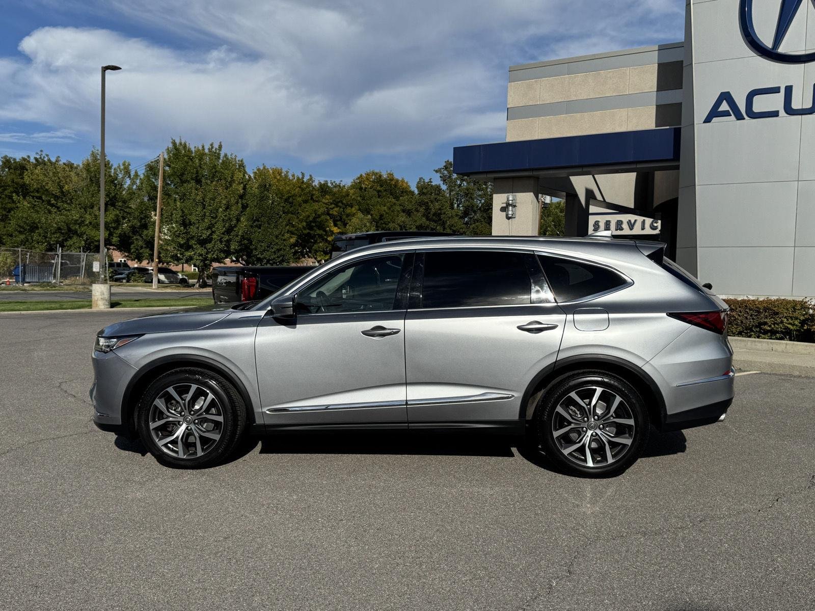 Used 2024 Lunar Silver Metallic Acura SH-AWD w/Tech image 8