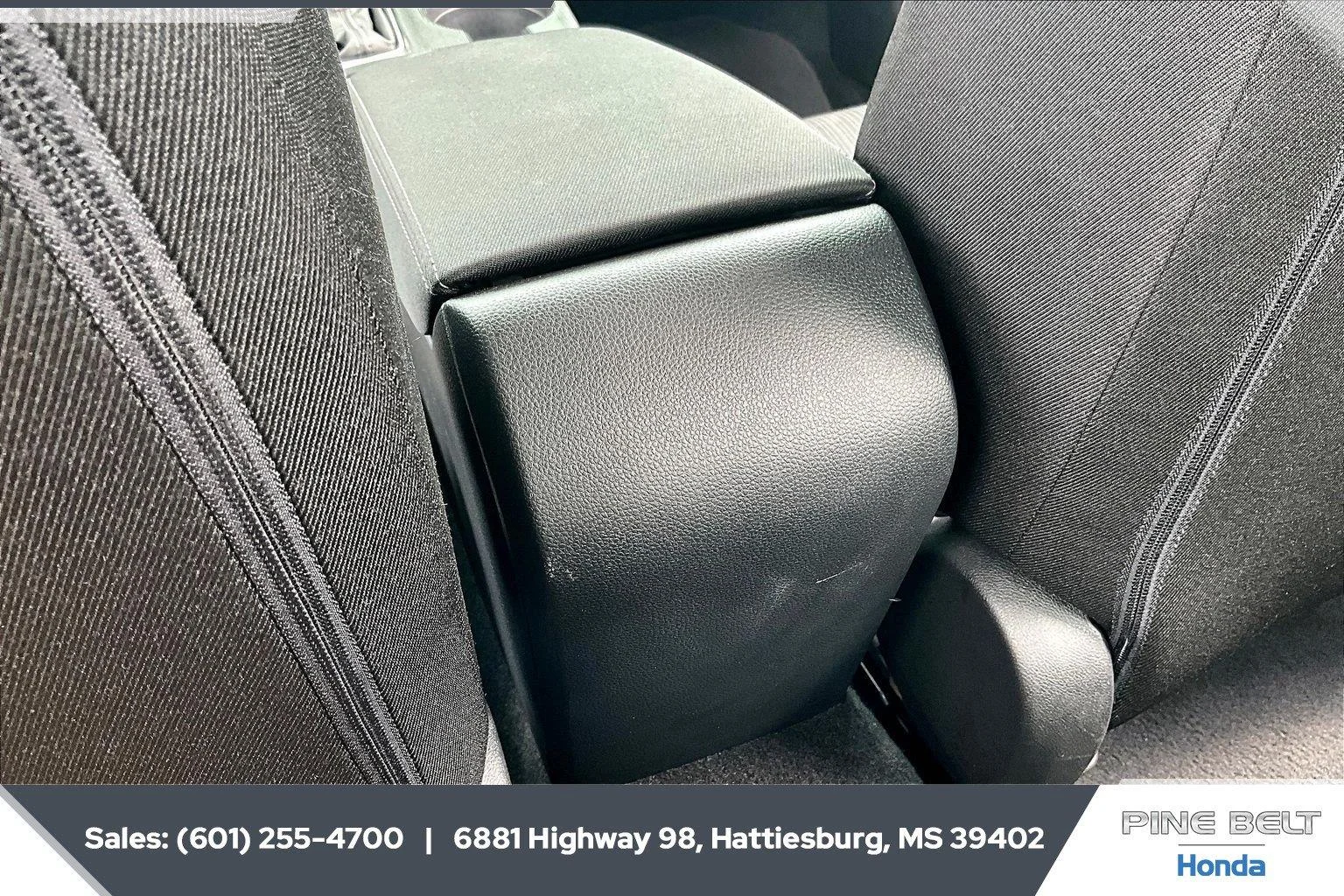 Used 2025 Meteorite Gray Metallic Honda LX image 24