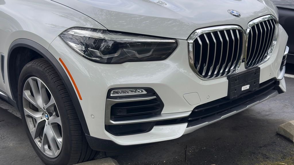 Used 2020 Mineral White Metallic BMW xDrive40i image 2