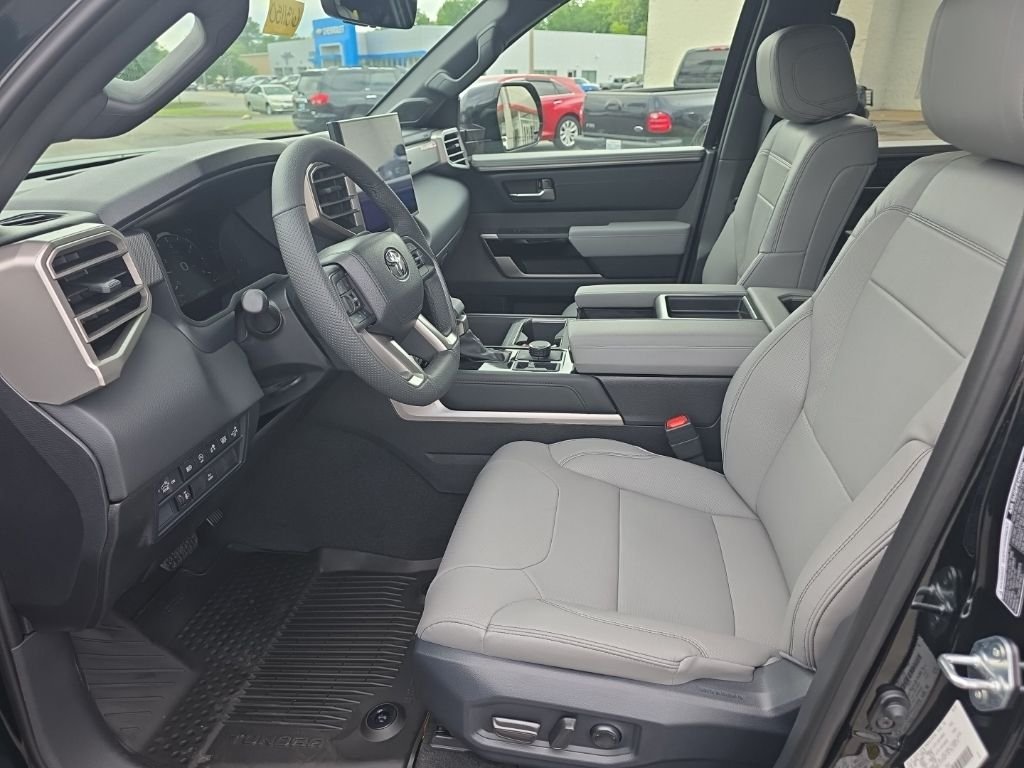 2026 Toyota Tundra Limited - Photo 10