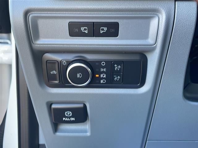 Certified Used 2022 Oxford White Ford XLT image 45
