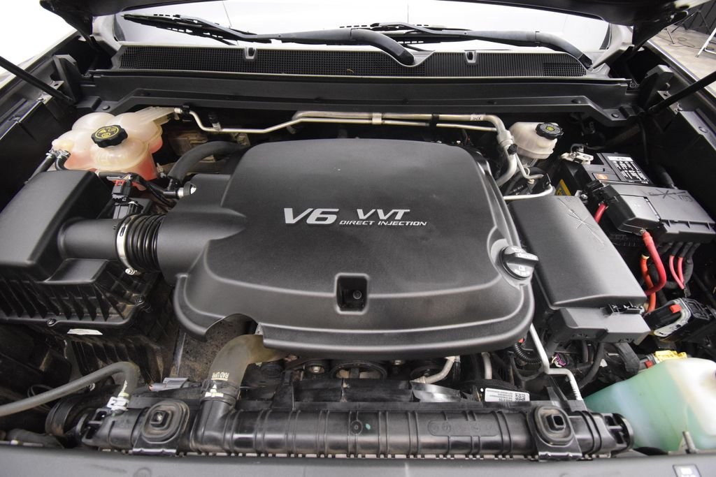 Used 2019 Smokey Quartz Metallic GMC SLE1 image 25