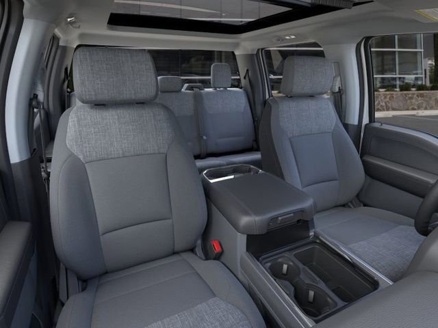 New 2026 Oxford White Ford XLT image 25