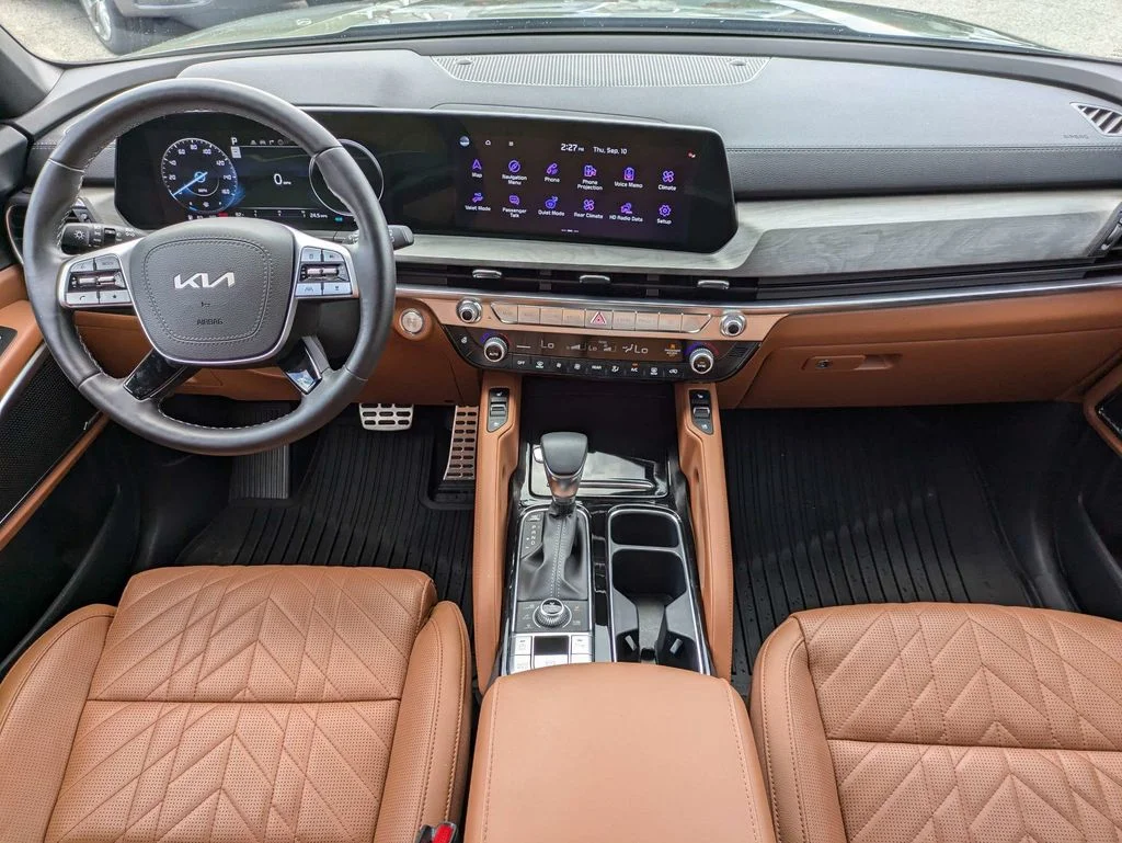 Used 2025 Jungle Green Kia SX X-Line image 19