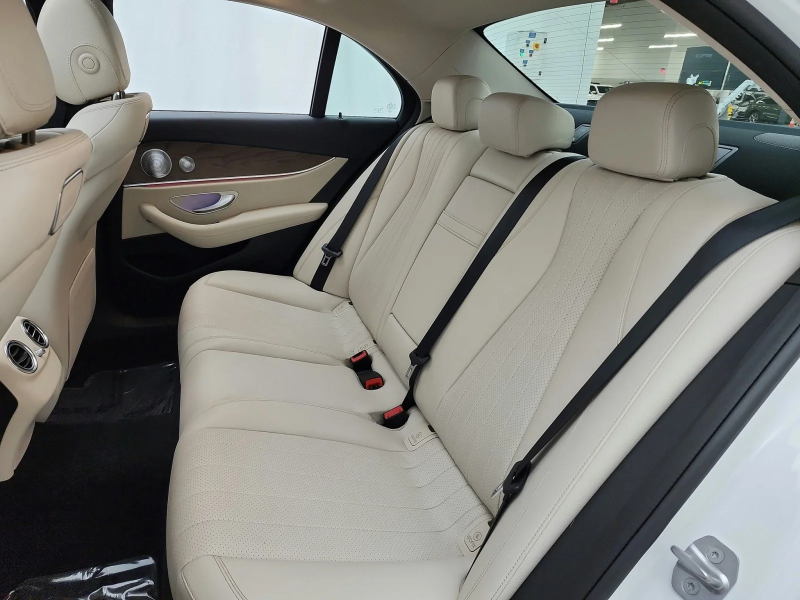 Used 2018 Polar White Mercedes-Benz E 300 RWD Sedan image 13