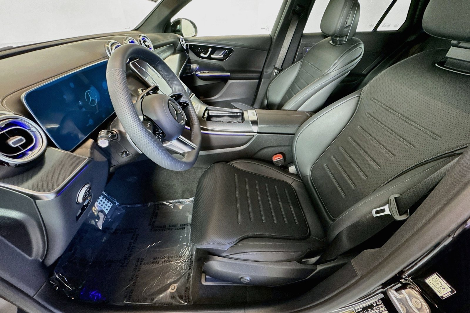 New 2026 Black Mercedes-Benz GLC 300 image 18