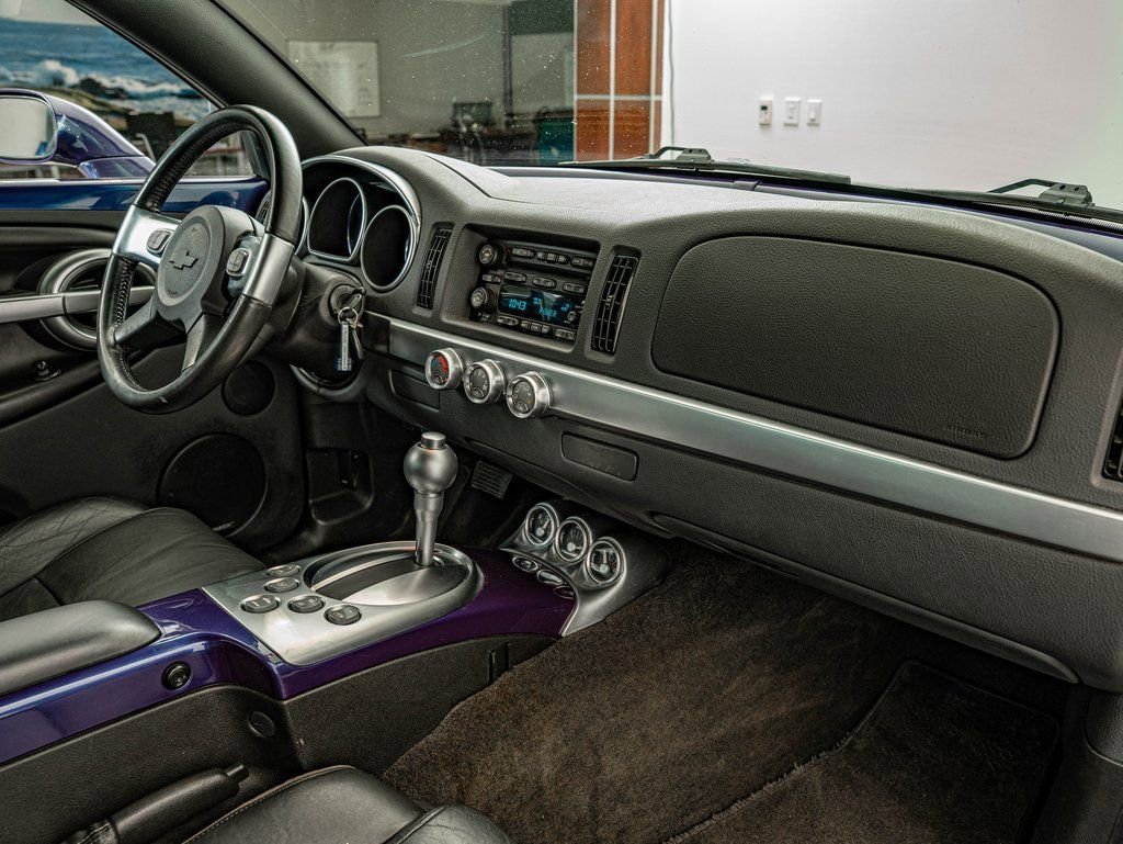 Used 2004 Ultra Violet Metallic Chevrolet  image 37