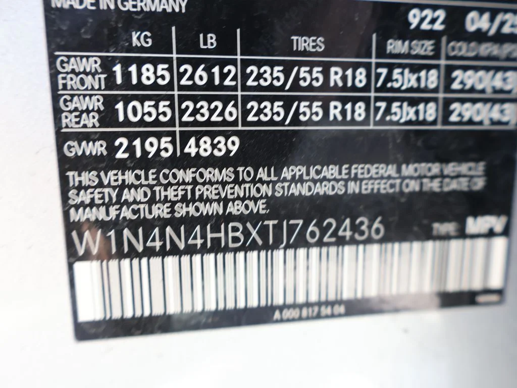 Used 2026 Cirrus Silver Metallic Mercedes-Benz GLA 250 image 40